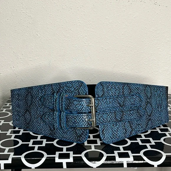 Blue and Black Faux Snakeskin S/M 34.75” Belt with Double Closure Silver Buckle - Picture 1 of 15